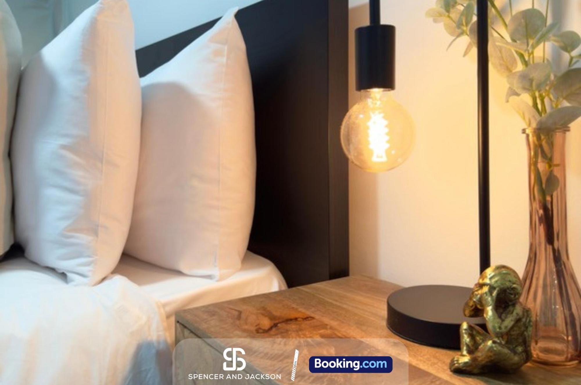 1 Bedroom City Centre Apartment Near The University And Bodleian Library By Spencer And Jackson Short Lets & Serviced Accommodation Oxford Buitenkant foto